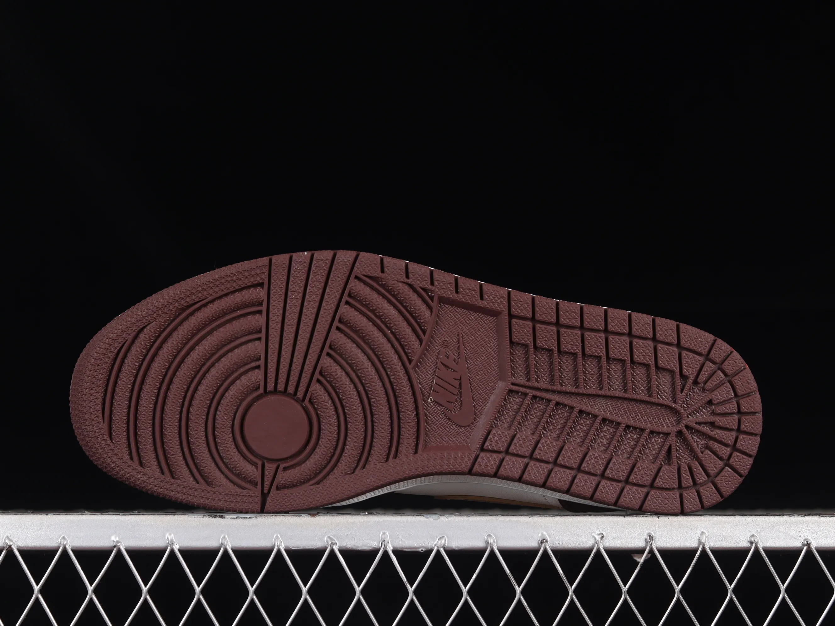 All categories Air Jordan Jordan series basketball shoes Air Jordan 1 Low Z version Air Jordan 1 Low AJ1 Joe 1 white coffee color low-top cultural casual sneakers DC0774-200